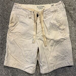 Abercrombie And Fitch Short Men 30 Beige Cargo Button Fly Thrashed‎ Distressed *